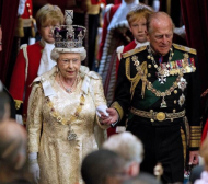 Странен слух за кралица Елизабет II и Роналдо обикаля из Европа