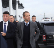 Президентът на УЕФА изненада Боби Михайлов с писмо СНИМКА