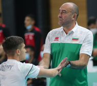 Треньорът на България призова: Моля ви, чувствах се в друга държава