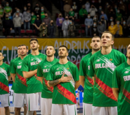 Баскетболните ни национали безсилни срещу Литва 