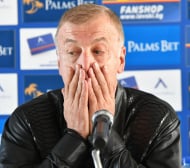 Зверски шок в Левски: Мутри плашат, играчи плачат…