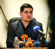 Радостин Василев: Започвам граждански арести, УЕФА разследва мач у нас ВИДЕО