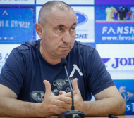 Станимир Стоилов с изненада за футболистите на Левски