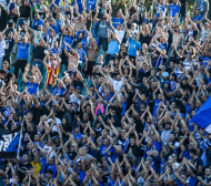 Феновете на Левски с шествие преди мача за Купата
