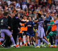 ФИФА реагира със закана след огромния расистки скандал с ас на Реал