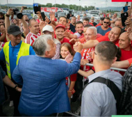 Виктор Орбан донесе късмет на съперника на ЦСКА, посрещнаха го като Господ СНИМКИ
