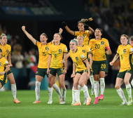 Изключителна драма прати Австралия на исторически полуфинал