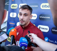 Илиан Илиев - младши: Където и да сме, трябва да се раздаваме за националния отбор