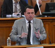 Иван Ченчев взриви парламента, вижте реакцията на депутатите