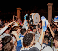 Феновете празнуваха рекордната 36-та титла без звездите на Реал и Анчелоти СНИМКИ