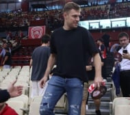 Бомба от Америка: Събират Везенков с най-добрия играч в НБА