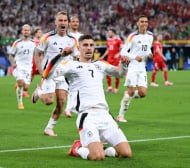 Германия срази Дания след страшна буря за място на 1/4-финалите