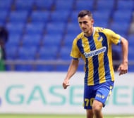 Костадинов и АПОЕЛ се измъчиха с молдовци, шоу с 8 гола между Динамо и Партизан