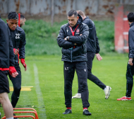 ЦСКА с един играч повече във Враца