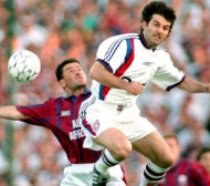През 1996 г. Емил Костадинов вдига европейска купа