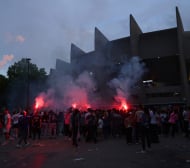 Двама загинали и полицай в кома на празненствата в Париж