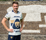 Бивш ас на Арсенал и Юве подписа с мексиканци