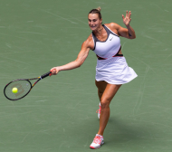 Летящ старт на защитаващата титлата си на US Open