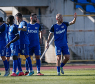 Елитен тим обяви раздяла с двама