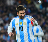 Засада спря Меси за хеттрик в последния му домакински мач за Аржентина Видео