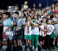 Грях! Надутите испански футболисти причиниха болка на български деца