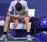 Докоснаха върха и се сгромолясаха