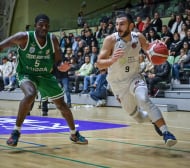 Дебютант не спря Черно море