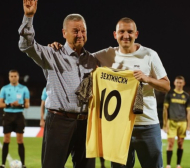 Ботев (Пловдив) с три легенди и куп новости срещу Славия