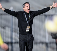 Войната, която Христо Янев трябва да спечели