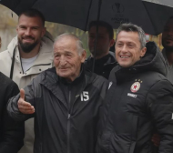 Янев заведе отбора на строящата  се "Армия" и дръпна пламенна реч ВИДЕО