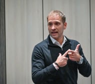 Стилиян Петров подкрепи Боби Михайлов: Ще се справиш!