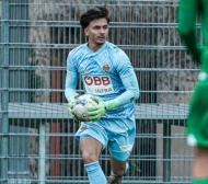 Вратар от Рапид (Виена) тренира с Дунав