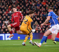 Ливърпул продължи с издънките Видео