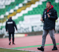 Откривателят на Любо Пенев: Състоянието му е много тревожно, но той има силен дух