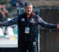 Скандал! Левскари скандират: Смърт за Любо Пенев Снимки