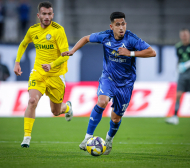 Фен сътвори страшен скандал, направи нещо ужасно на играч на Левски Видео 18+