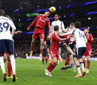 Ливърпул се измъкна срещу 9 от Тотнъм Видео