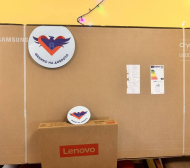 8888.bg и „Феникс на доброто“ подариха празнични моменти на децата от Преходно жилище – Хасково