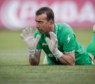 Наш великан се щракна със световната №1