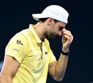 Гришо се сгромоляса, здравеняк му разказа играта