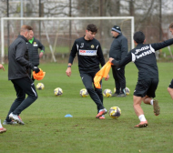 Юношата на Байерн и 17-годишен със Славия в Турция