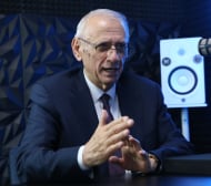 Здравният министър Силви Кирилов пред БЛИЦ Live: Исках Тодор Янчев в Левски