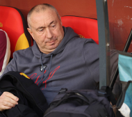 Мъри Стоилов не се даде и на Фенербахче