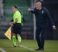 Дилема пред Хьогмо преди важния мач