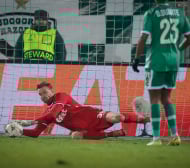 Хендрик Бонман сияе: Направих важни спасявания и победихме