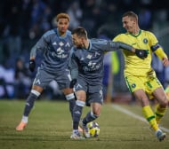 Мощен фурор на уникалната фланелка на Левски