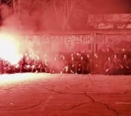 Цесекари почетоха Велинов пред "Армията", запалиха факли 