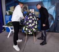 Боримиров и футболистите се преклониха пред Боби Михайлов