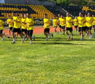 Миньор (Перник) стартира мощно в контролите
