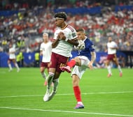 Игра ли Ямал с ръка преди дузпата срещу Франция?